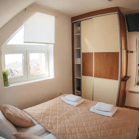 Apartment Mir I Lira