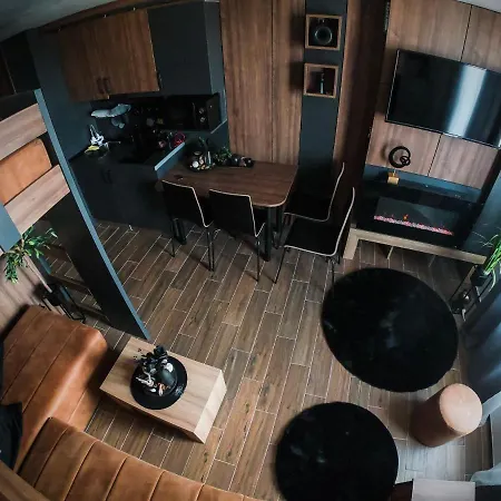 Mir I Lira Apartment *