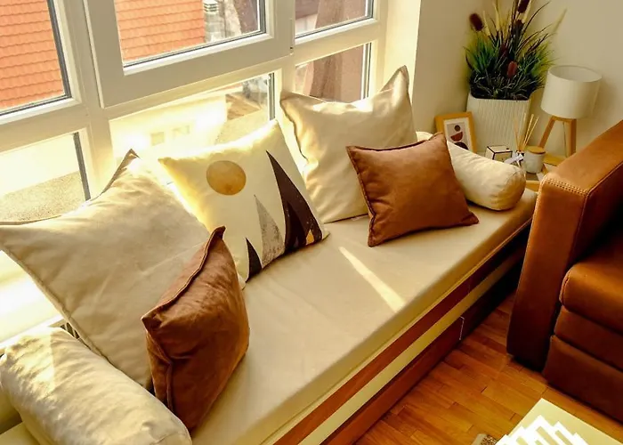 Mir I Lira * كوباونيك