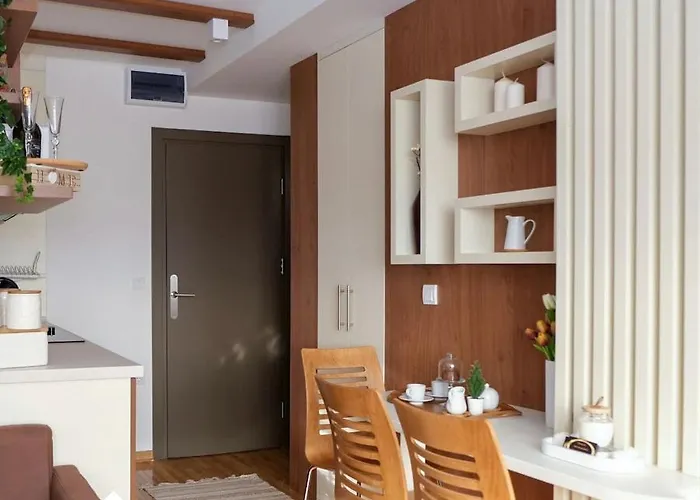 Mir I Lira * كوباونيك